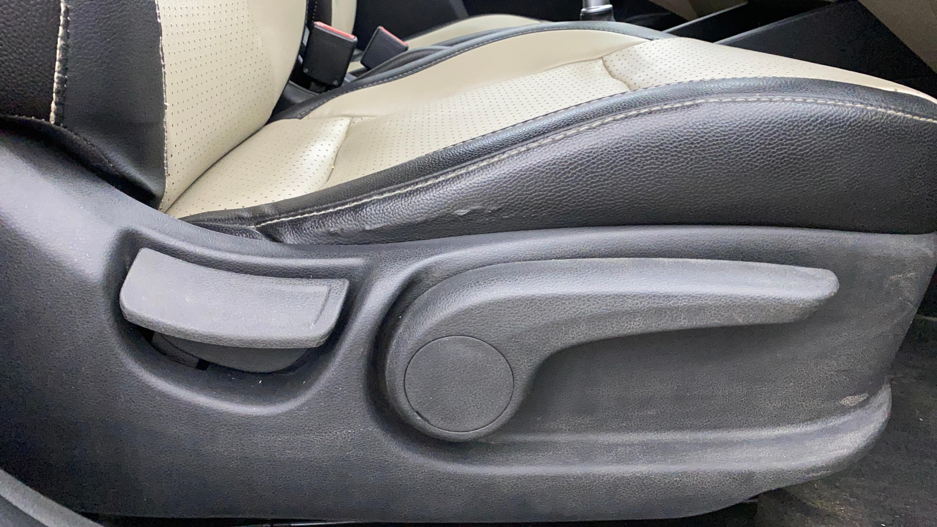 View 2018 Hyundai Verna 1.6 VTVT SX Image 19 Used 2018 Hyundai Verna 1.6 VTVT SX Image 19