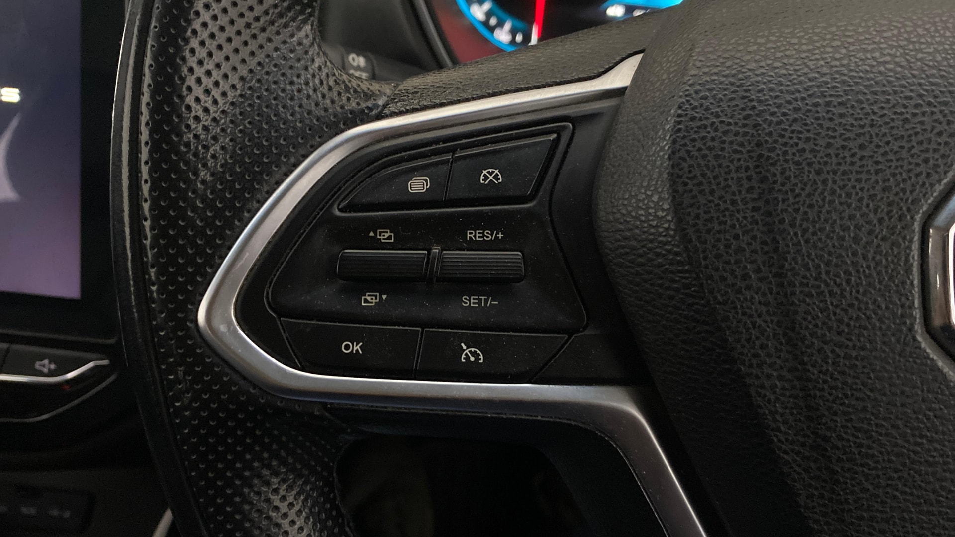 View 2020 MG Hector Sharp Petrol BS IV Image 3 Used 2020 MG Hector Sharp Petrol BS IV Image 3