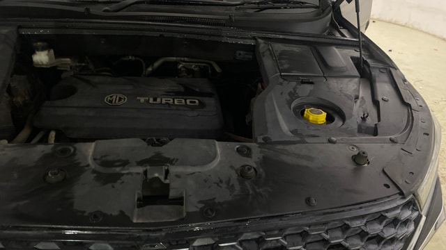 View MG Hector Plus Image 30 Used MG Hector Plus Image 30