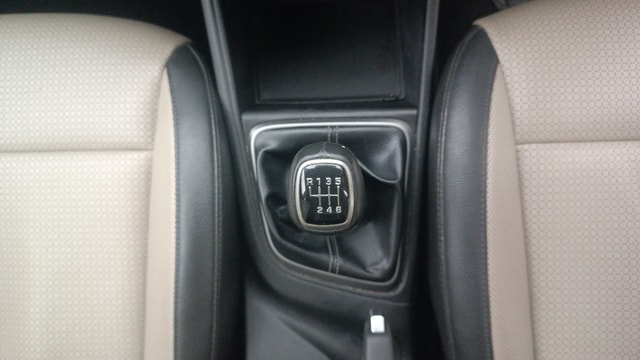 View Hyundai Verna Image 42 Used Hyundai Verna Image 42