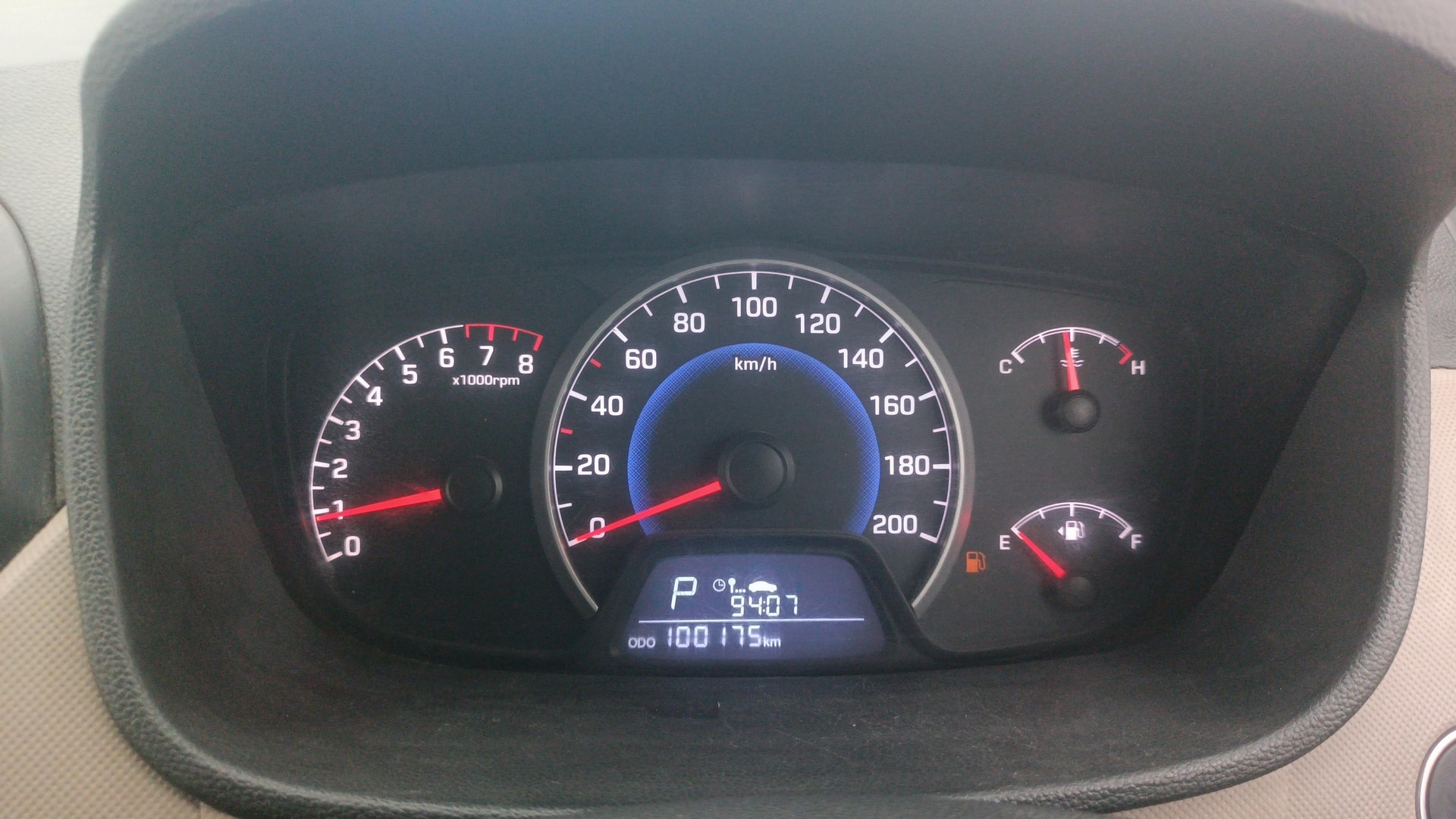 View 2014 Hyundai Grand i10 Asta AT 1.2 Kappa VTVT Image 19 Used 2014 Hyundai Grand i10 Asta AT 1.2 Kappa VTVT Image 19