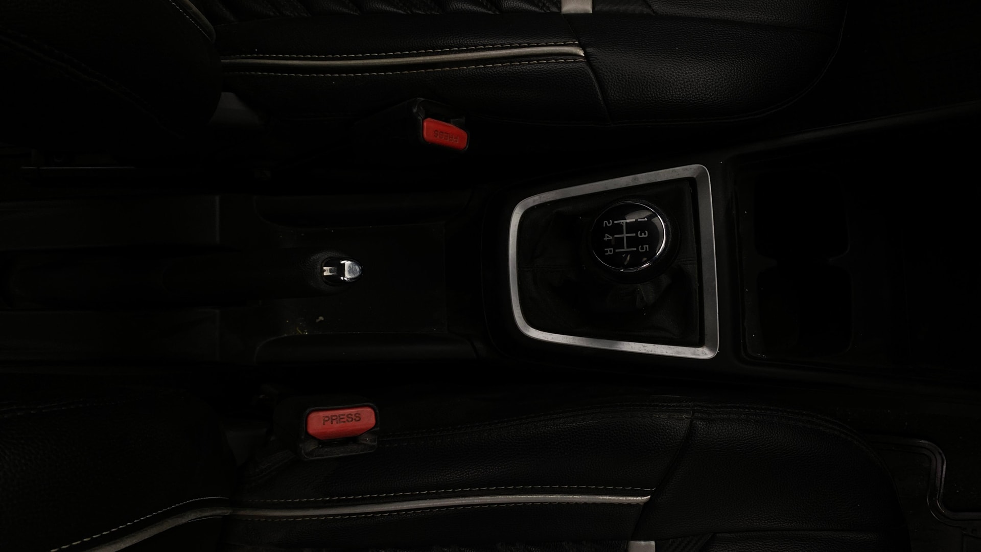 View 2019 Maruti Suzuki 1000 Base Variant Image 37 Used 2019 Maruti Suzuki 1000 Base Variant Image 37