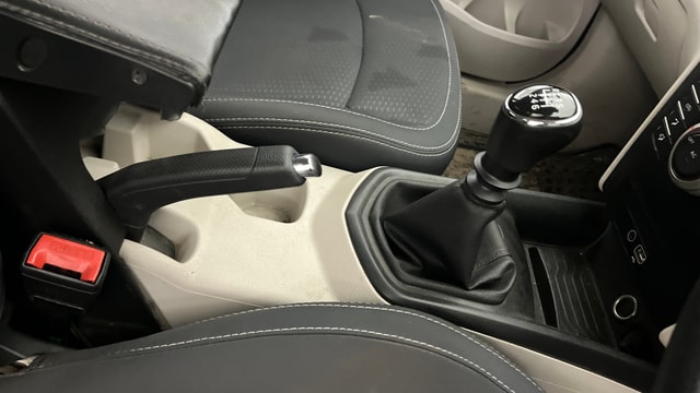 View Mahindra XUV300 Image 39 Used Mahindra XUV300 Image 39