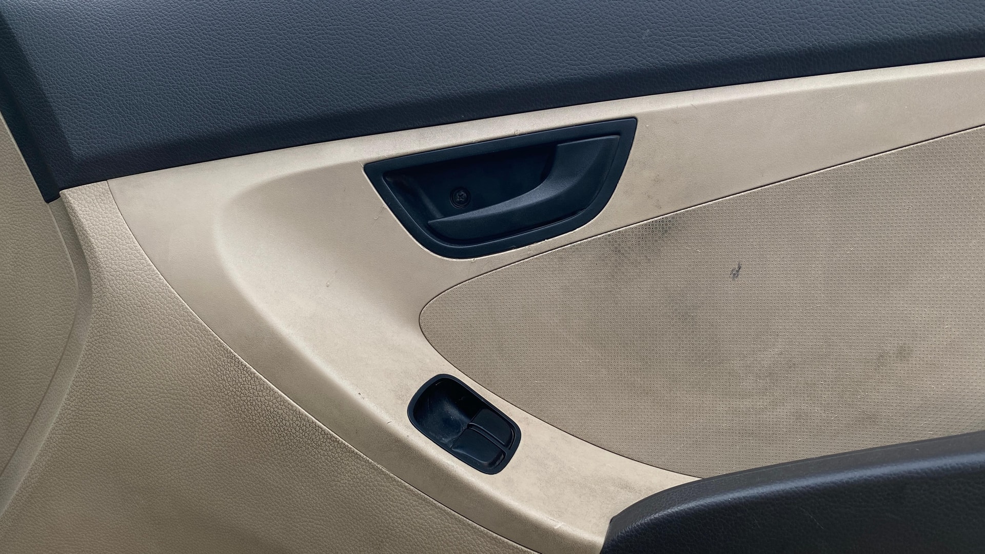 View 2018 Hyundai EON Era Plus Image 32 Used 2018 Hyundai EON Era Plus Image 32