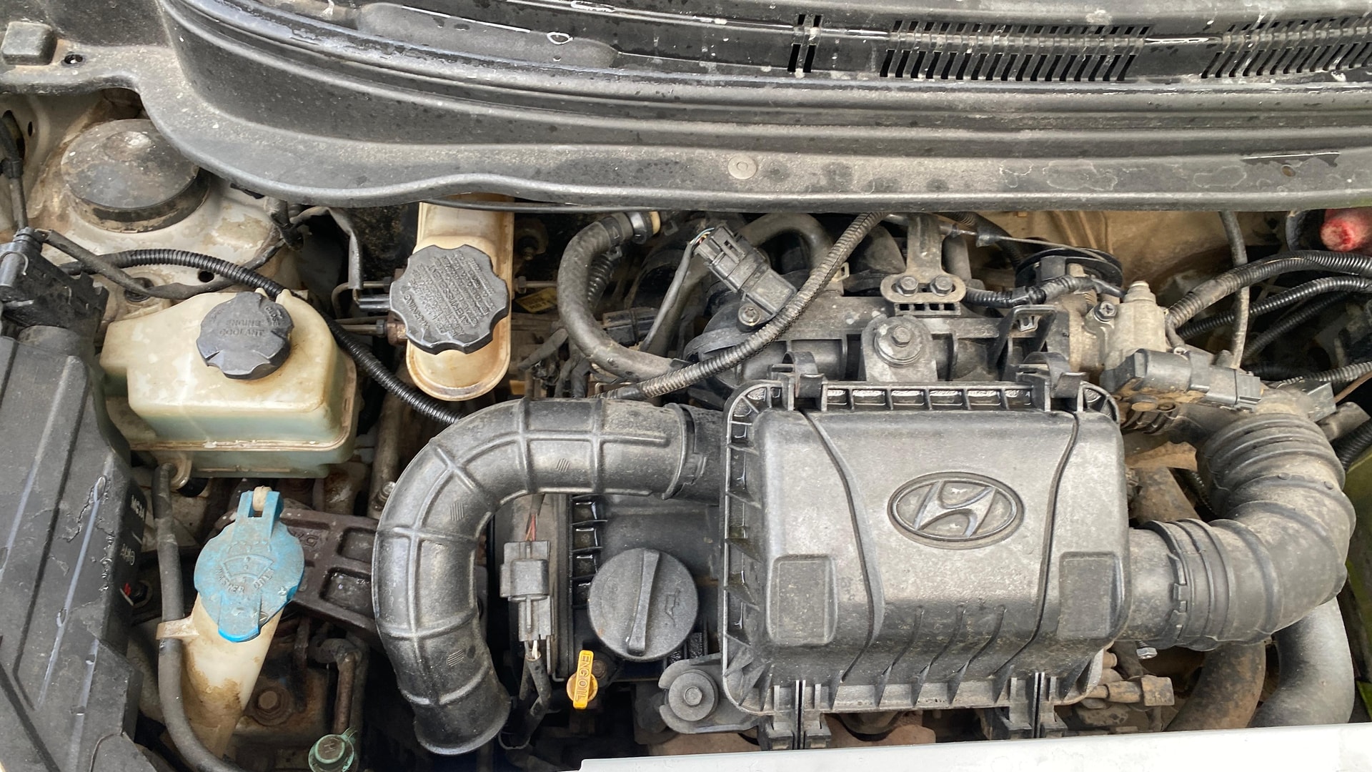 View 2018 Hyundai EON Era Plus Image 3 Used 2018 Hyundai EON Era Plus Image 3