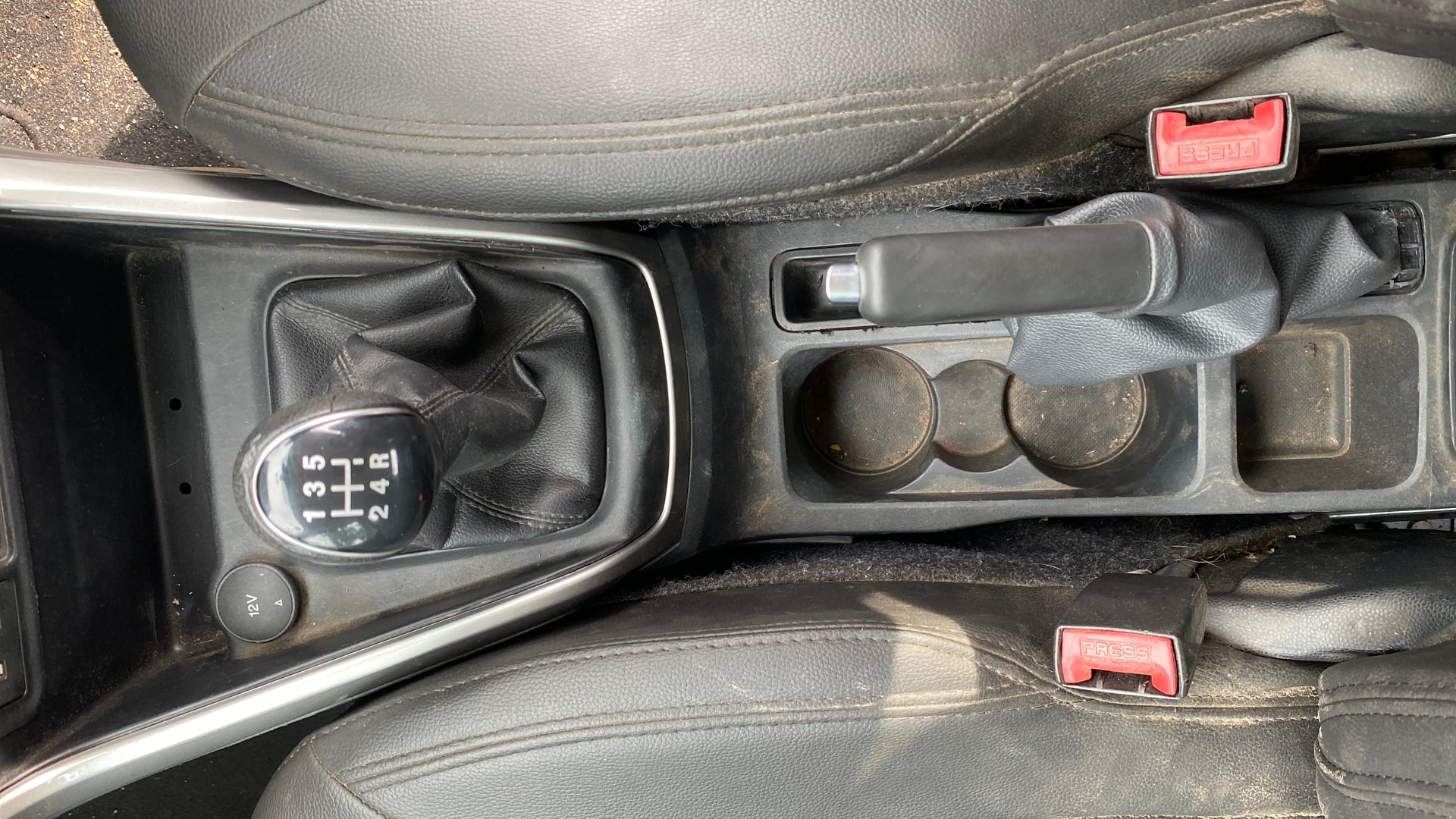 View 2018 Ford EcoSport 1.5 TDCi Diesel Ambiente BS IV Image 42 Used 2018 Ford EcoSport 1.5 TDCi Diesel Ambiente BS IV Image 42