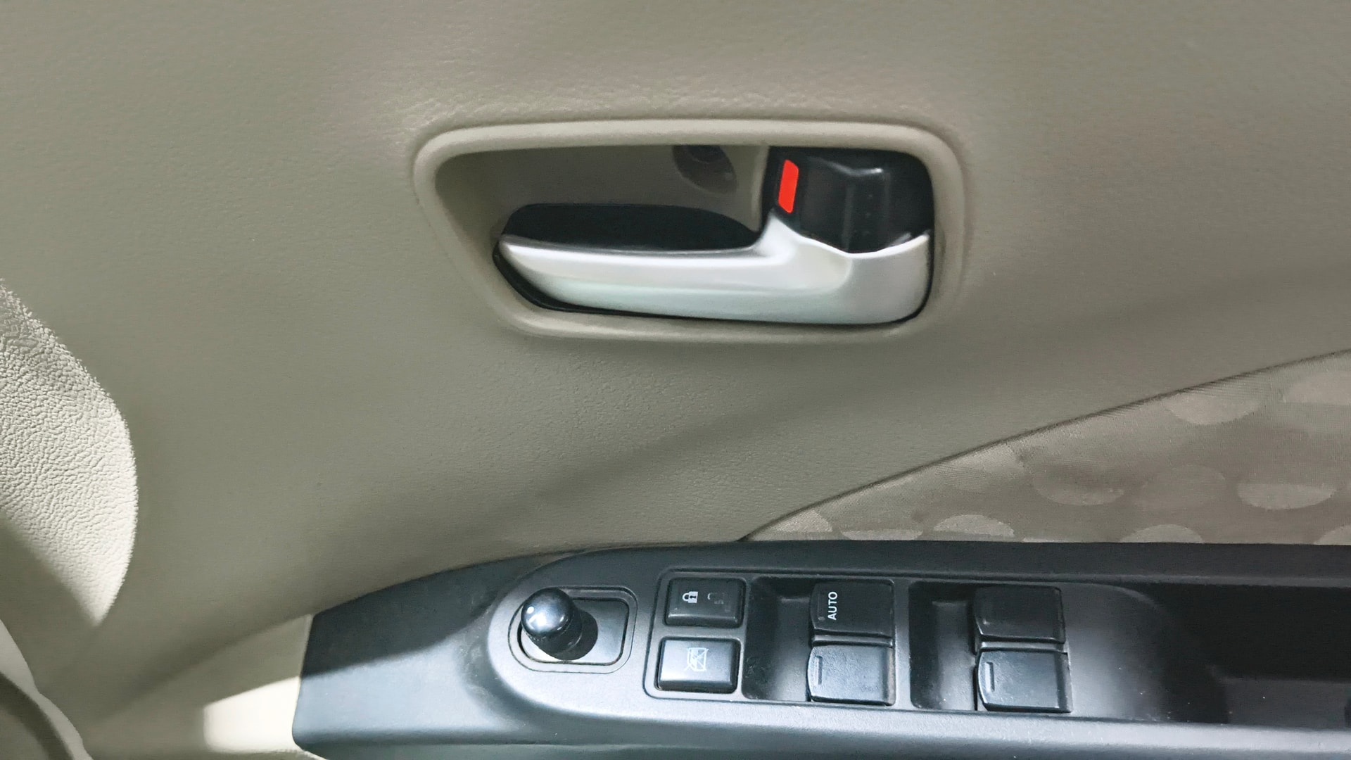 View 2016 Maruti Suzuki 1000 Base Variant Image 32 Used 2016 Maruti Suzuki 1000 Base Variant Image 32