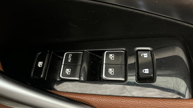 View MG Hector Plus Image 41 Used MG Hector Plus Image 41