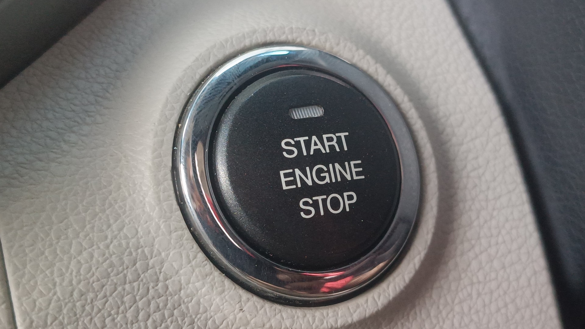Used 2020 Mahindra XUV300 Used 2020 Mahindra XUV300