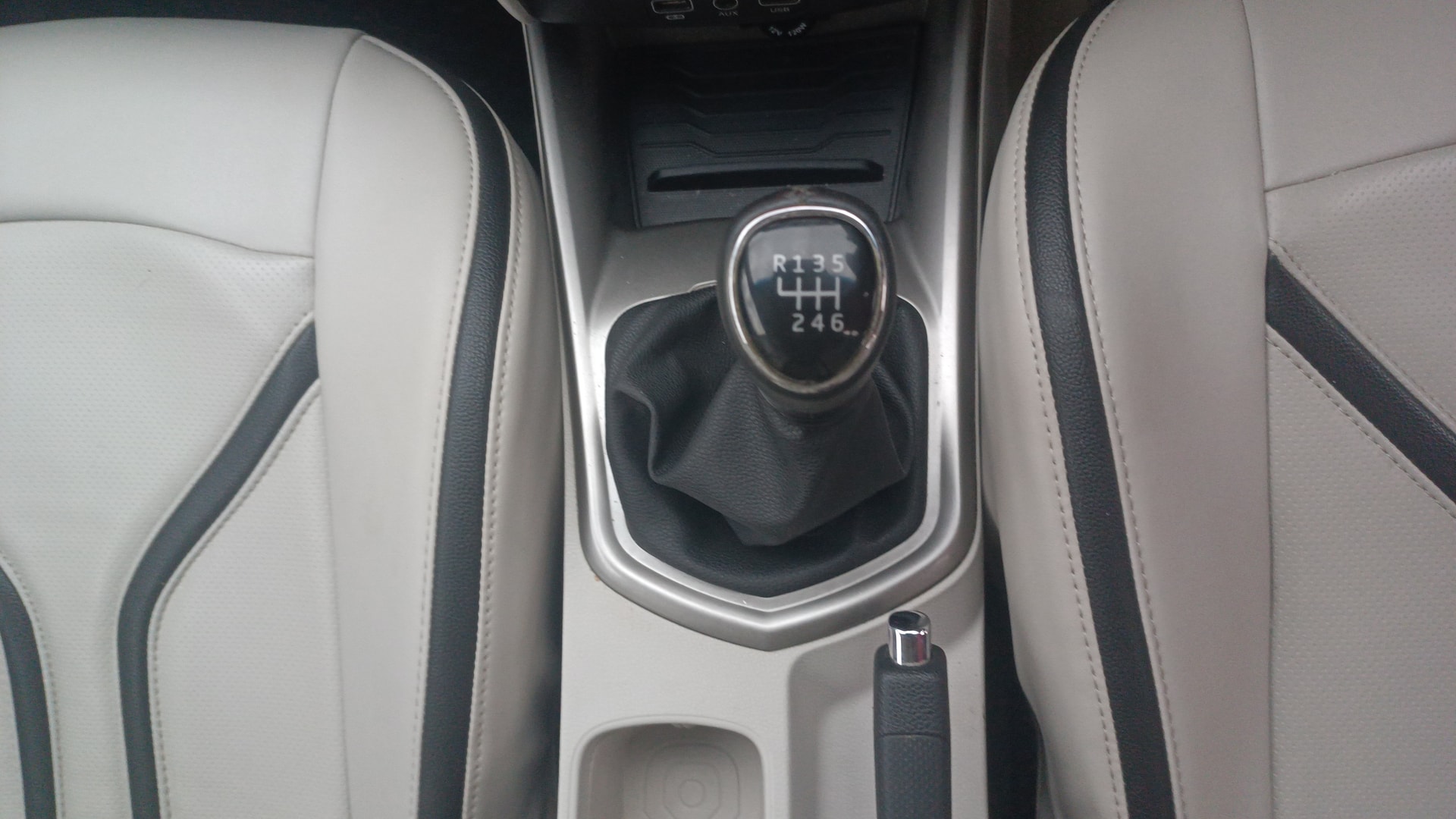 Used 2020 Mahindra XUV300 Used 2020 Mahindra XUV300
