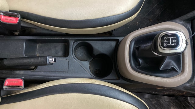 View Hyundai Xcent Image 37 Used Hyundai Xcent Image 37