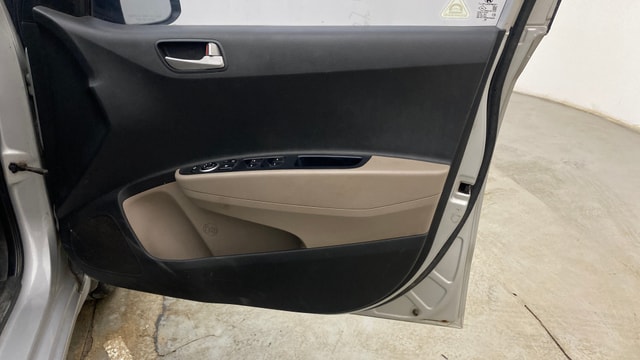 View Hyundai Xcent Image 32 Used Hyundai Xcent Image 32