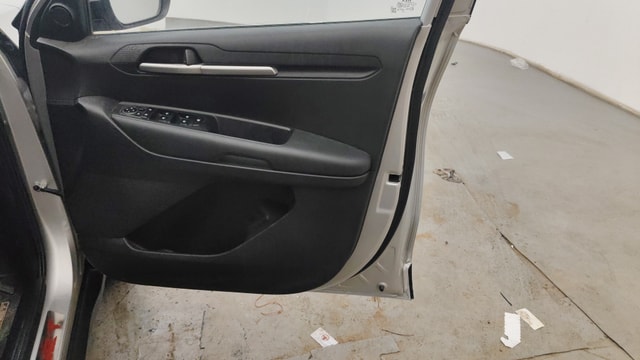 View Kia Sonet Image 34 Used Kia Sonet Image 34