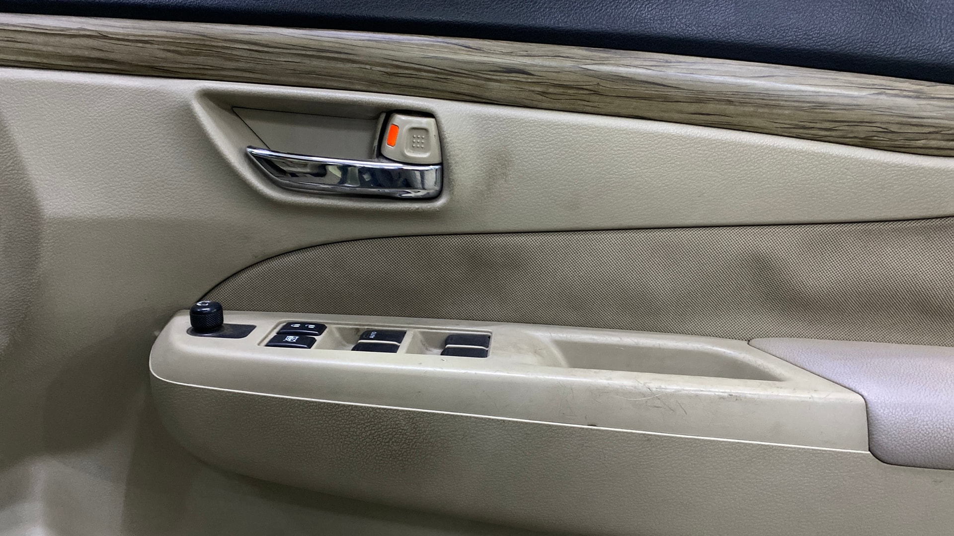 View 2019 Maruti Suzuki 1000 Base Variant Image 41 Used 2019 Maruti Suzuki 1000 Base Variant Image 41