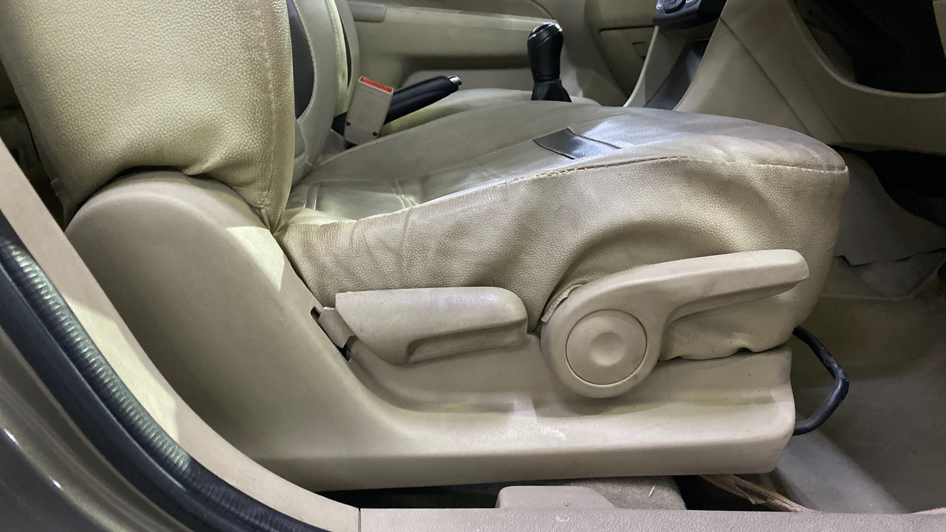 View 2019 Maruti Suzuki 1000 Base Variant Image 12 Used 2019 Maruti Suzuki 1000 Base Variant Image 12