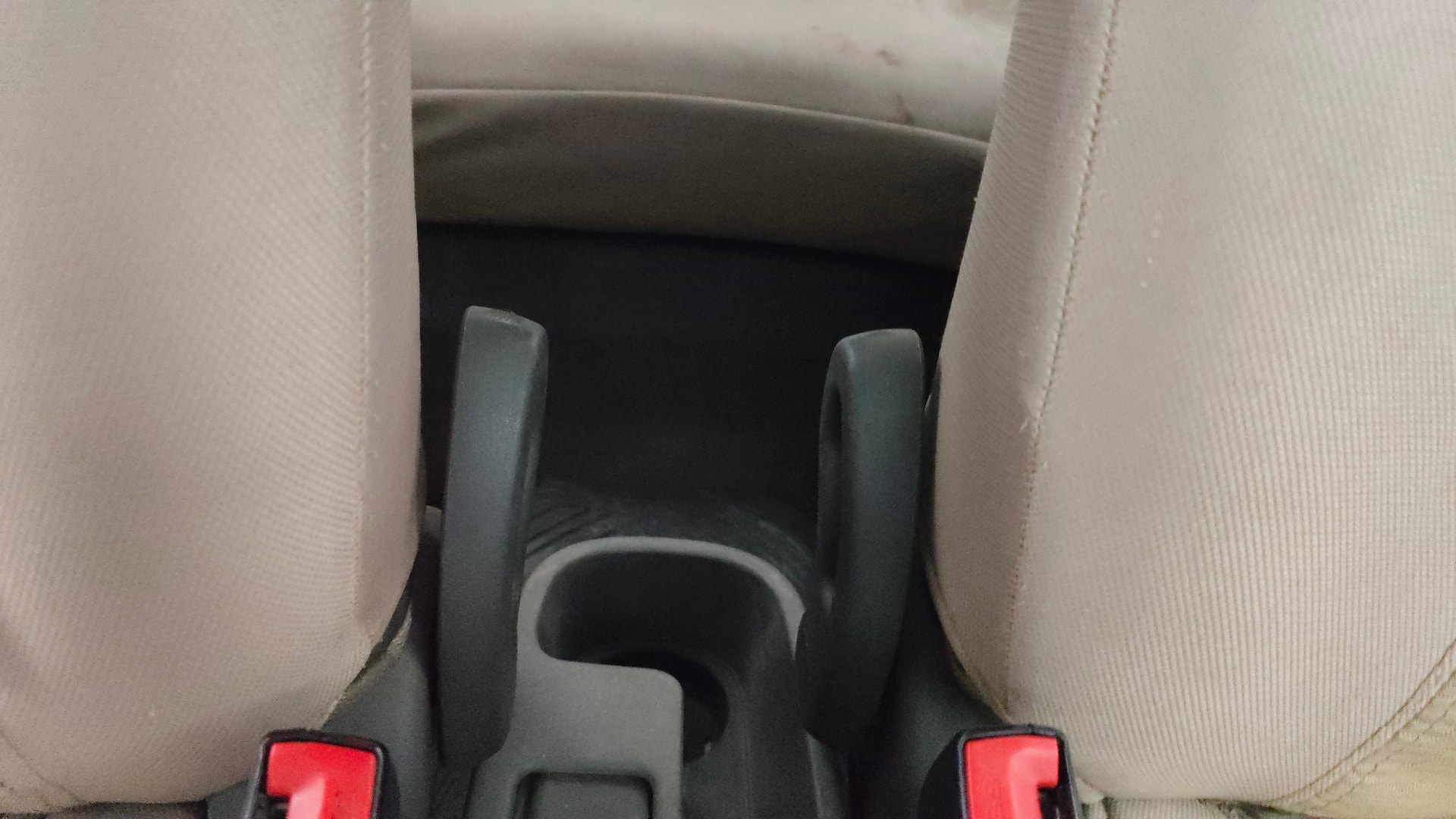 View 2013 Hyundai i10 1.2 Sportz AT Image 18 Used 2013 Hyundai i10 1.2 Sportz AT Image 18