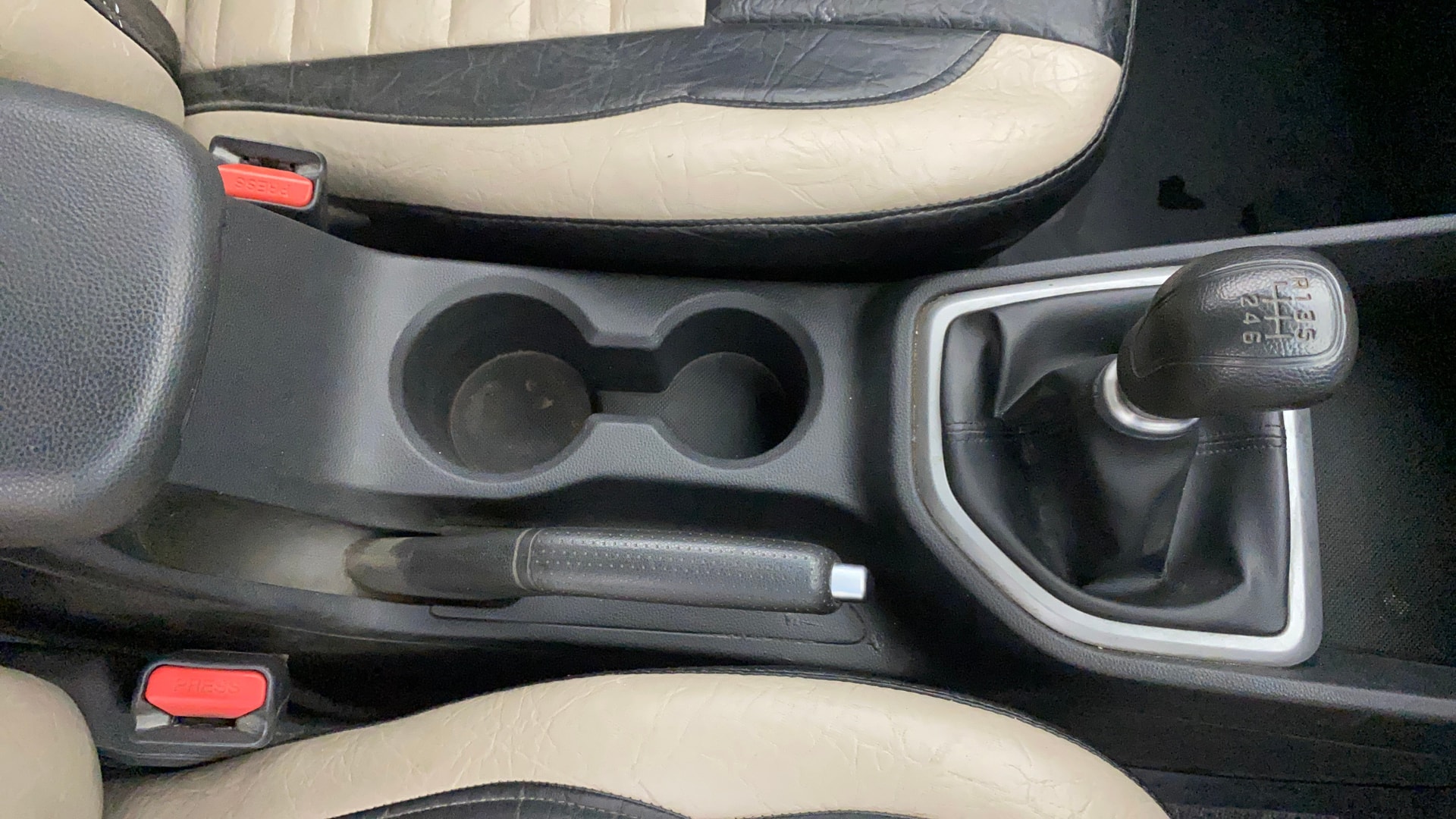 View 2017 Hyundai Creta 1.4 E Diesel Image 39 Used 2017 Hyundai Creta 1.4 E Diesel Image 39