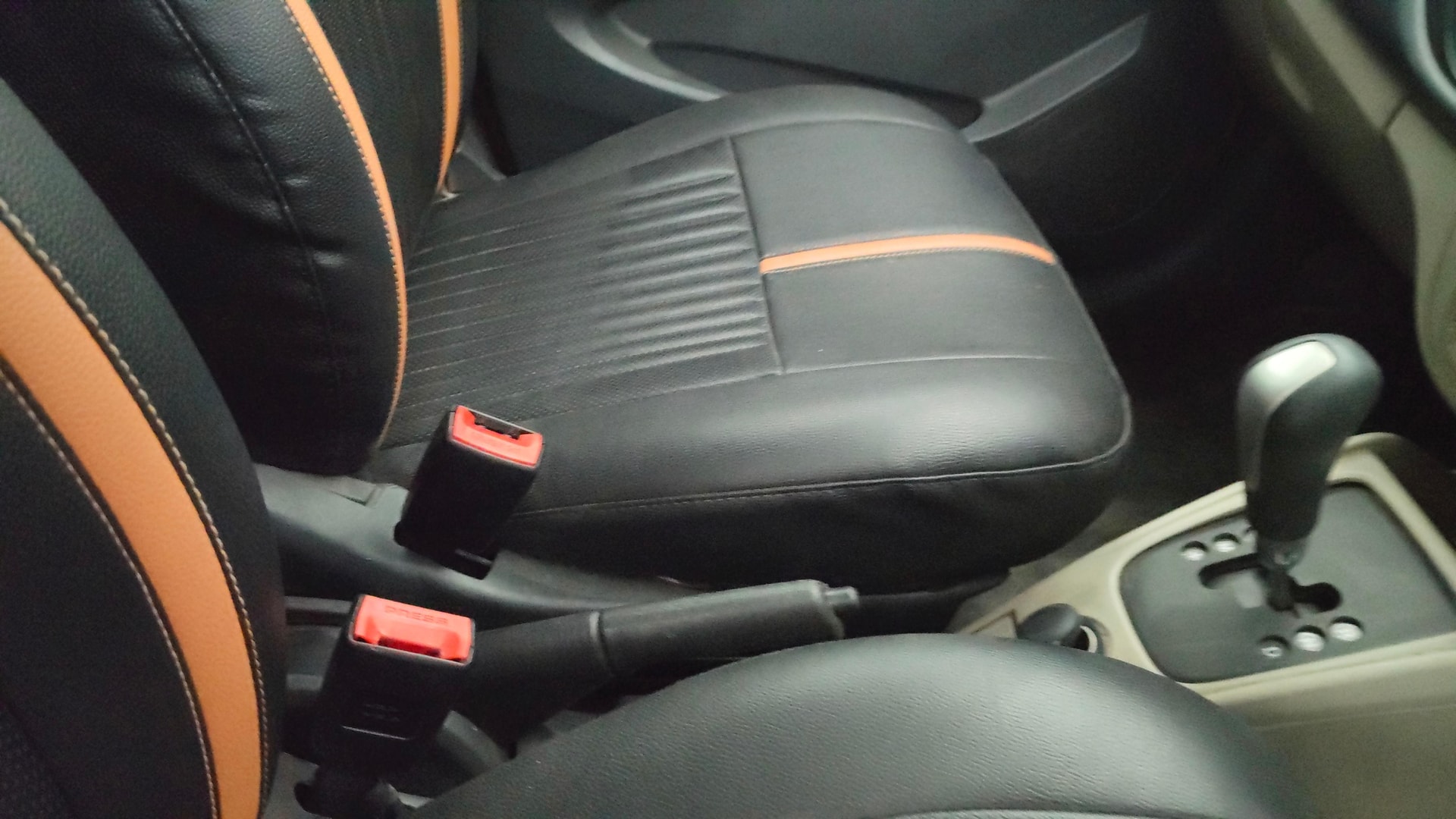 View 2015 Maruti Suzuki Alto K10 LX Image 37 Used 2015 Maruti Suzuki Alto K10 LX Image 37