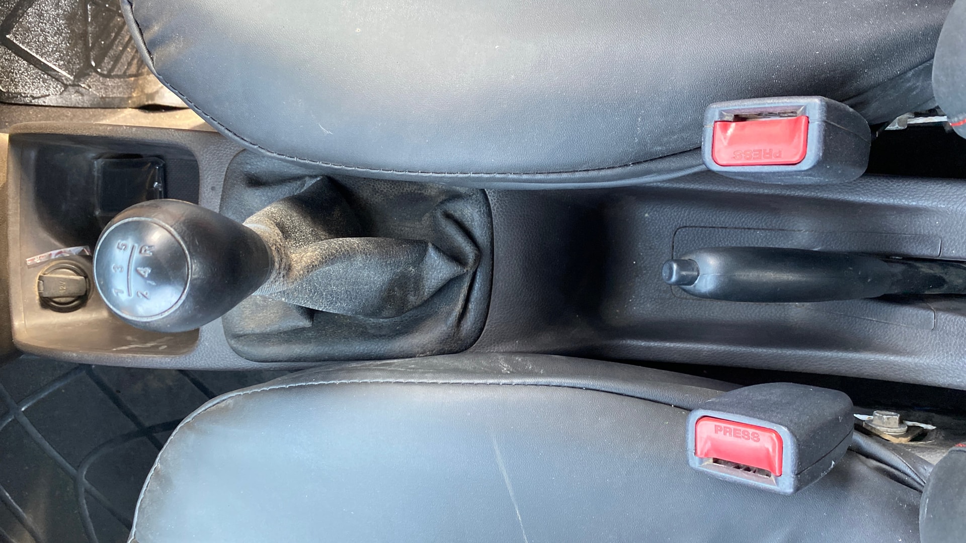 View 2016 Hyundai EON Era Plus Image 37 Used 2016 Hyundai EON Era Plus Image 37