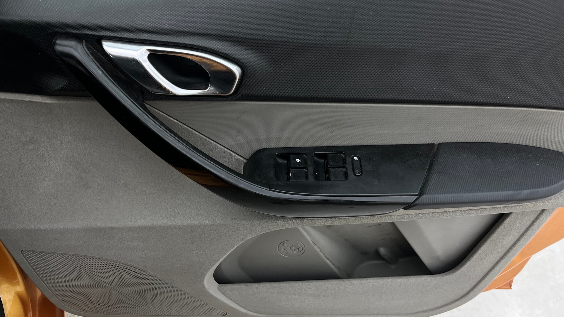 View 2018 Tata Tiago Revotorq XB Image 33 Used 2018 Tata Tiago Revotorq XB Image 33
