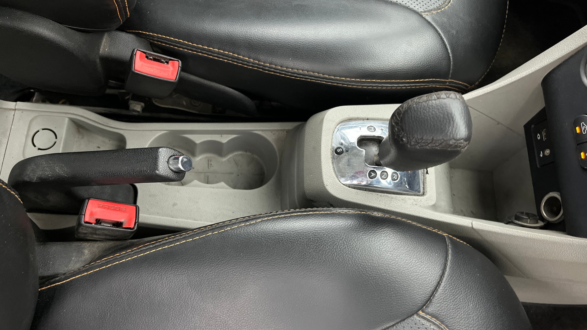 View 2018 Tata Tiago Revotorq XB Image 38 Used 2018 Tata Tiago Revotorq XB Image 38