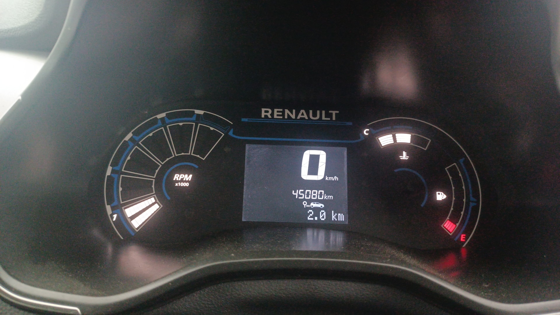 View 2019 Renault Triber RXZ Image 21 Used 2019 Renault Triber RXZ Image 21