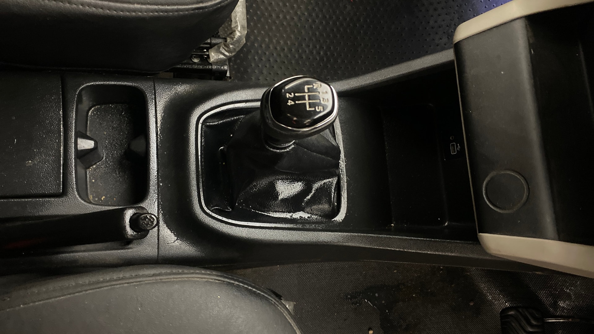 View 2019 Renault Triber RXT Image 39 Used 2019 Renault Triber RXT Image 39