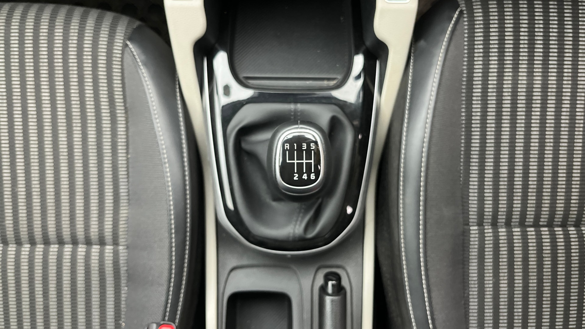 Used 2024 Kia Carens Used 2024 Kia Carens