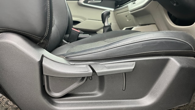 View Kia Carens Image 12 Used Kia Carens Image 12