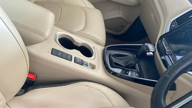 View MG Hector Image 39 Used MG Hector Image 39