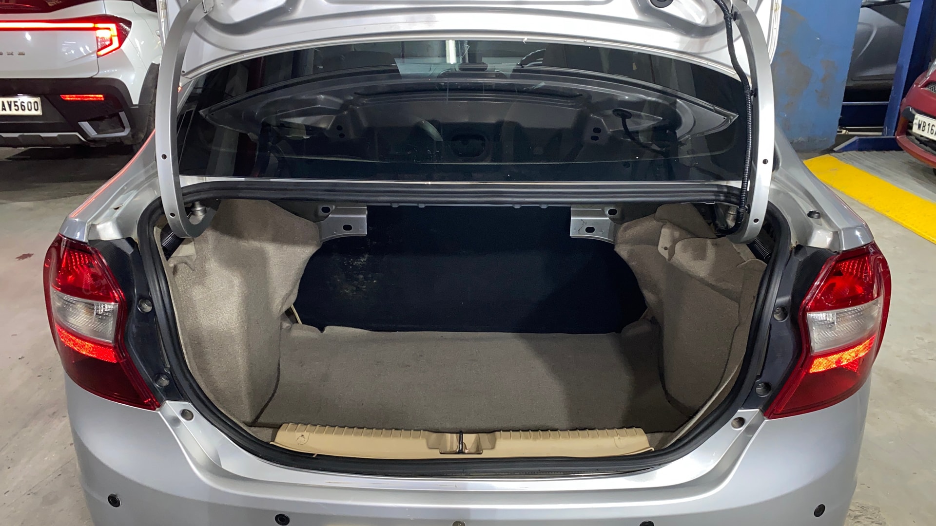 View 2017 Ford Figo Aspire 1.2P Ambiente MT BS IV Image 10 Used 2017 Ford Figo Aspire 1.2P Ambiente MT BS IV Image 10