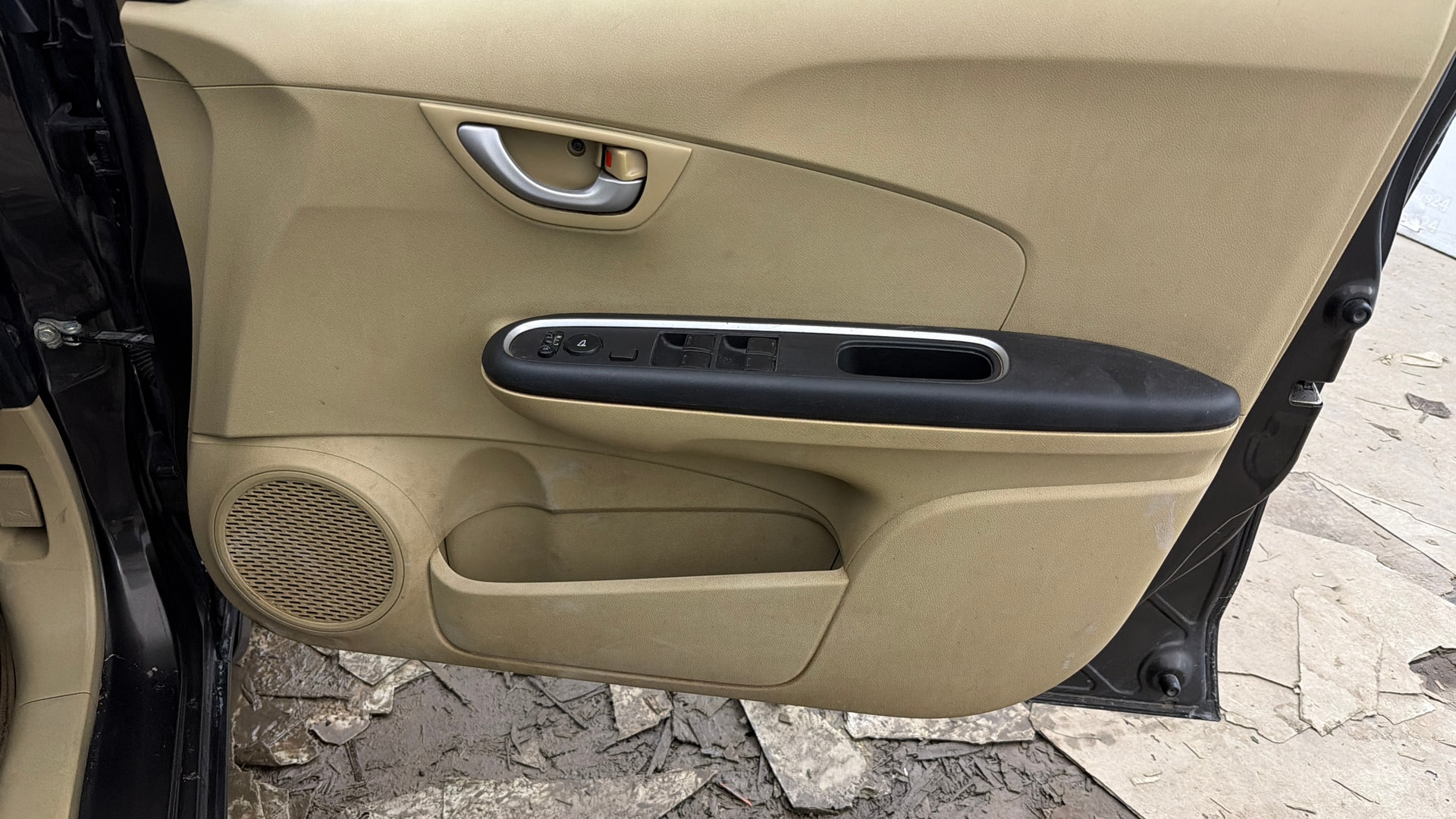 View 2017 Honda Amaze E MT Petrol BS IV Image 33 Used 2017 Honda Amaze E MT Petrol BS IV Image 33