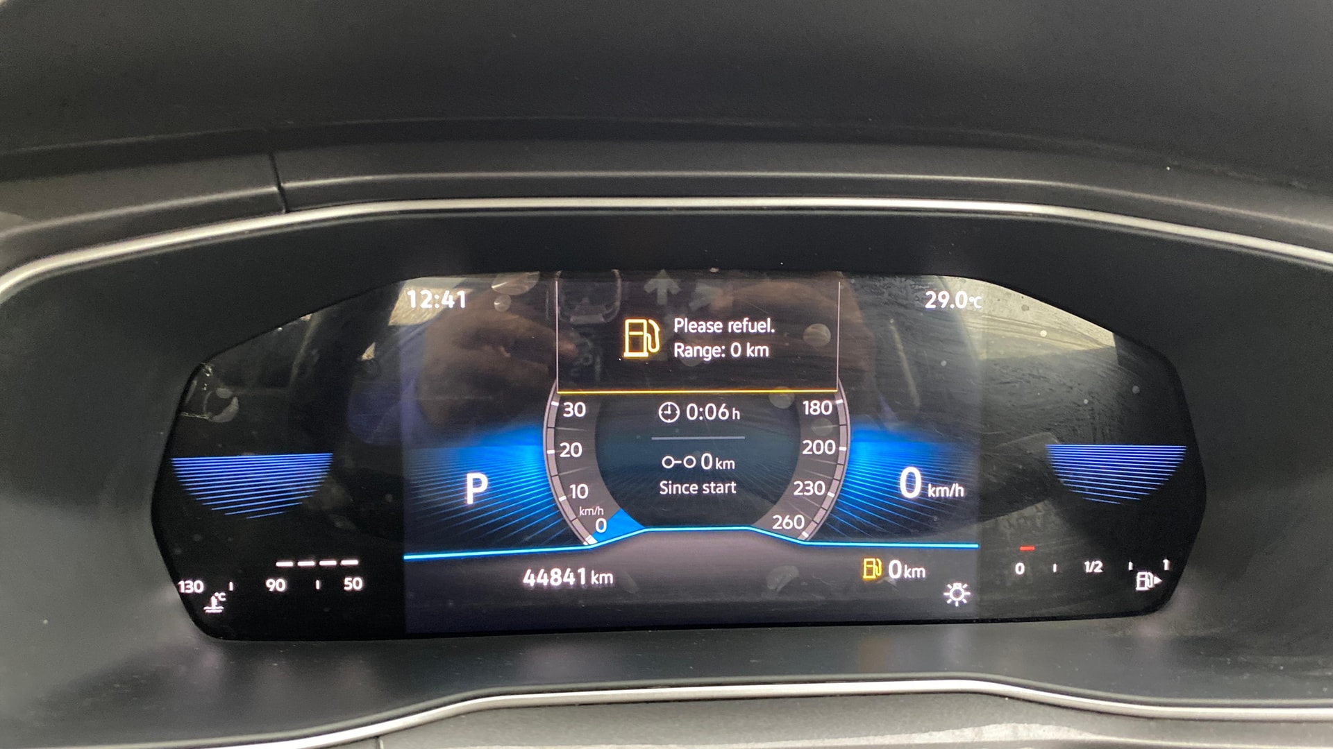 View 2023 Volkswagen Taigun 1.0 TSI Topline AT Image 37 Used 2023 Volkswagen Taigun 1.0 TSI Topline AT Image 37
