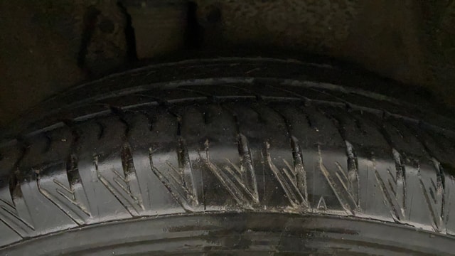 View Mahindra XUV700 Image 15 Used Mahindra XUV700 Image 15