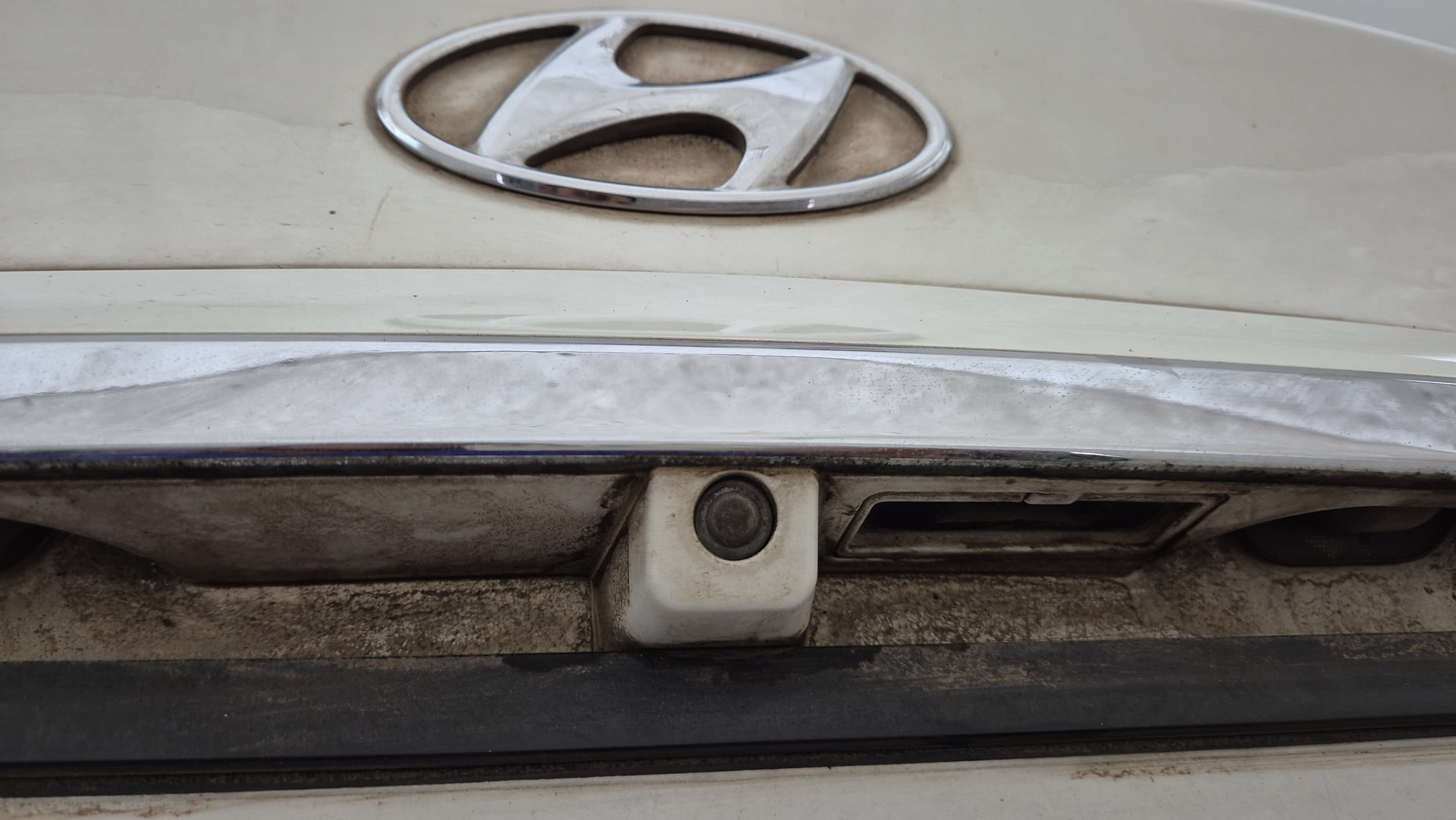 View 2014 Hyundai Fluidic Verna 1.6 CRDI SX AT Image 23 Used 2014 Hyundai Fluidic Verna 1.6 CRDI SX AT Image 23