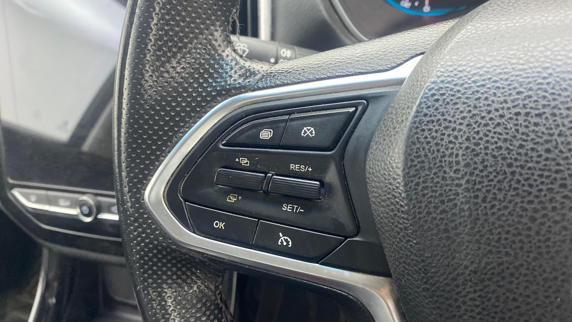View 2020 MG Hector Sharp Hybrid BS IV Image 3 Used 2020 MG Hector Sharp Hybrid BS IV Image 3