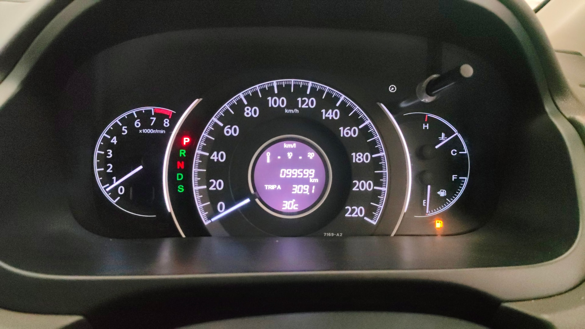 View 2014 Honda CR-V 2.0L AT Petrol Image 36 Used 2014 Honda CR-V 2.0L AT Petrol Image 36