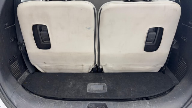 View Mahindra XUV700 Image 6 Used Mahindra XUV700 Image 6