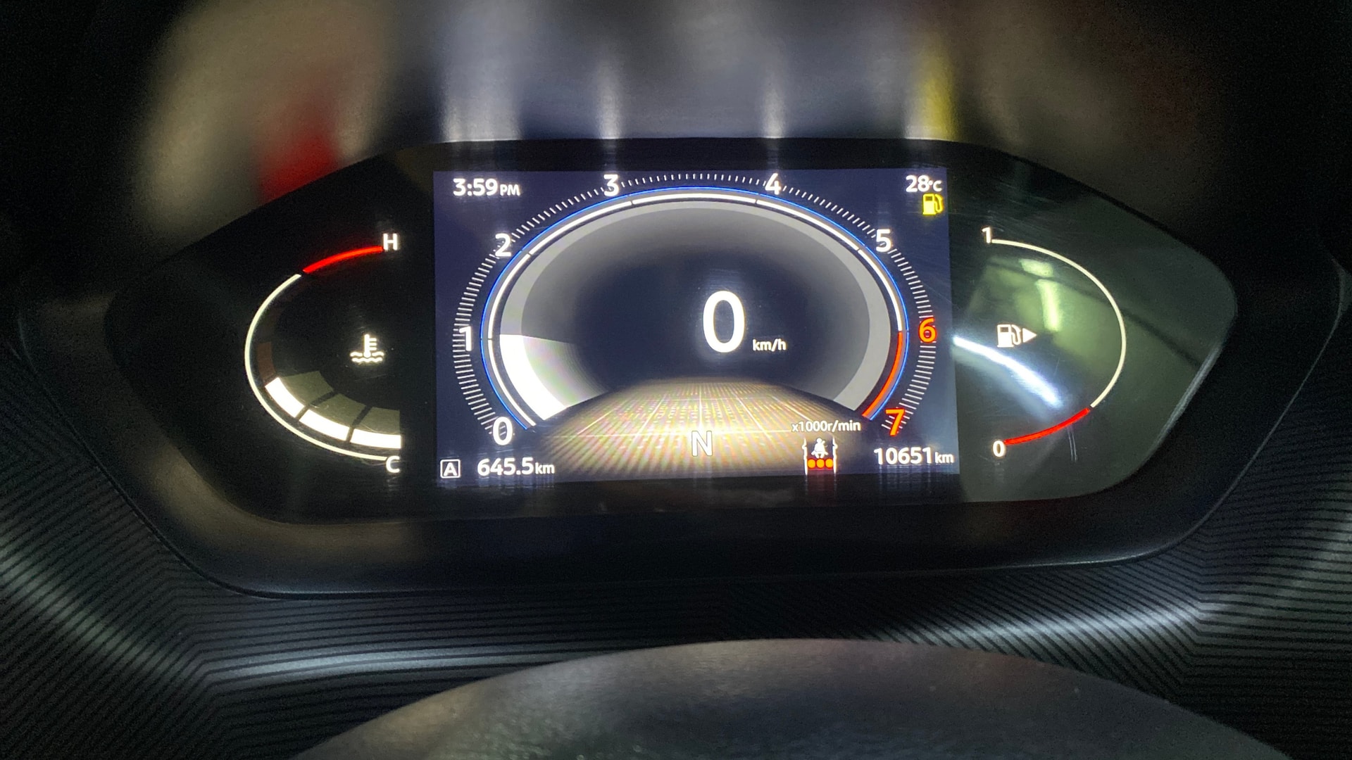 View 2025 Nissan Magnite N-Connecta B4D 1.0 Petrol AMT Image 35 Used 2025 Nissan Magnite N-Connecta B4D 1.0 Petrol AMT Image 35