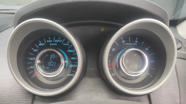 View Mahindra XUV500 Image 22 Used Mahindra XUV500 Image 22