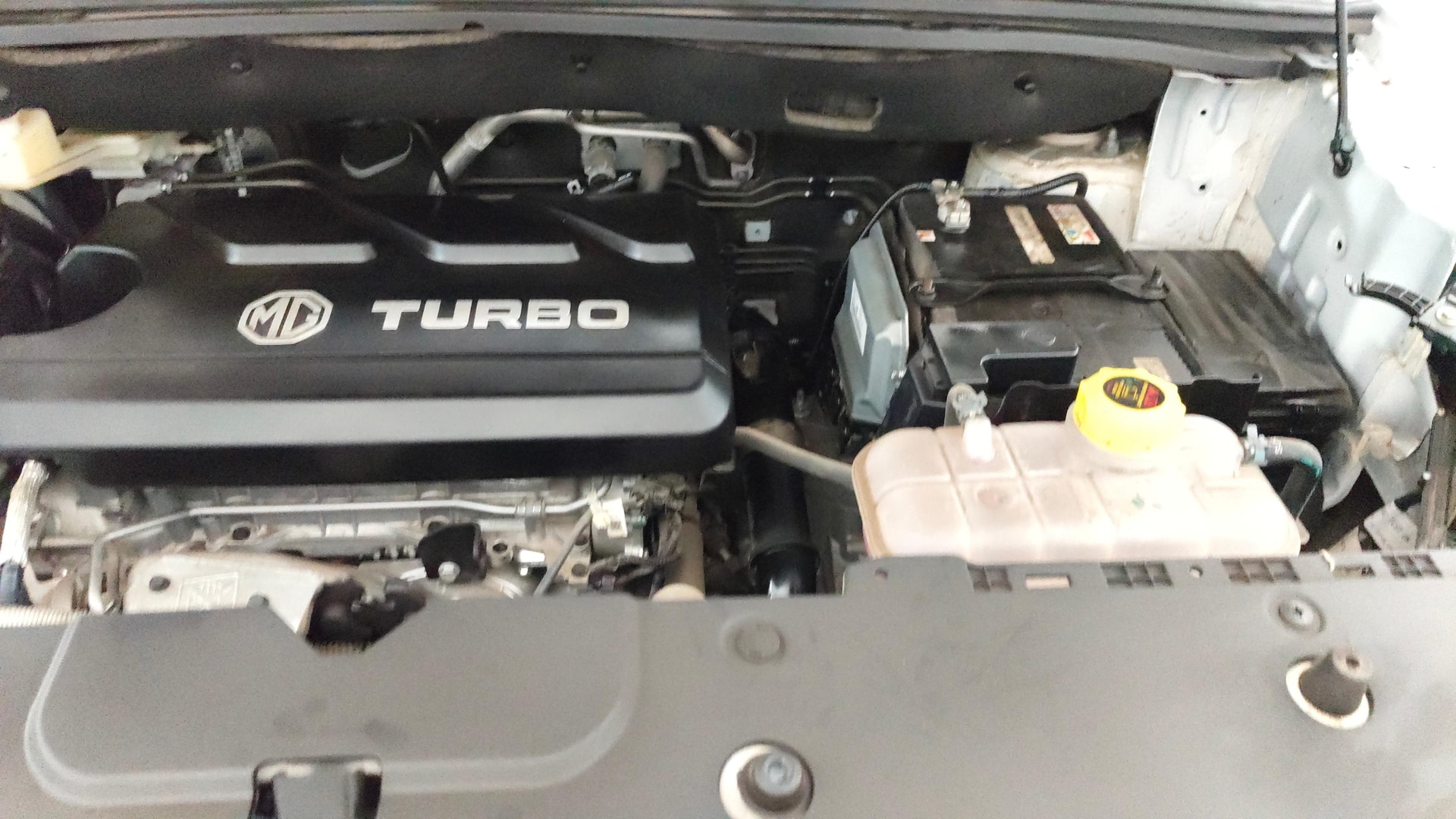 View 2025 MG Hector Sharp Hybrid BS IV Image 14 Used 2025 MG Hector Sharp Hybrid BS IV Image 14
