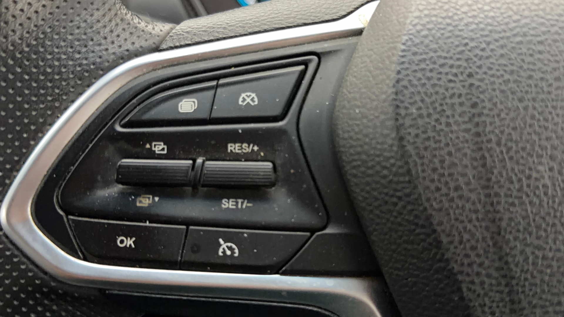 View 2021 MG Hector Sharp Petrol BS IV Image 3 Used 2021 MG Hector Sharp Petrol BS IV Image 3