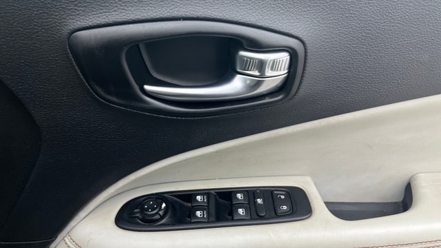View Jeep Compass Image 38 Used Jeep Compass Image 38