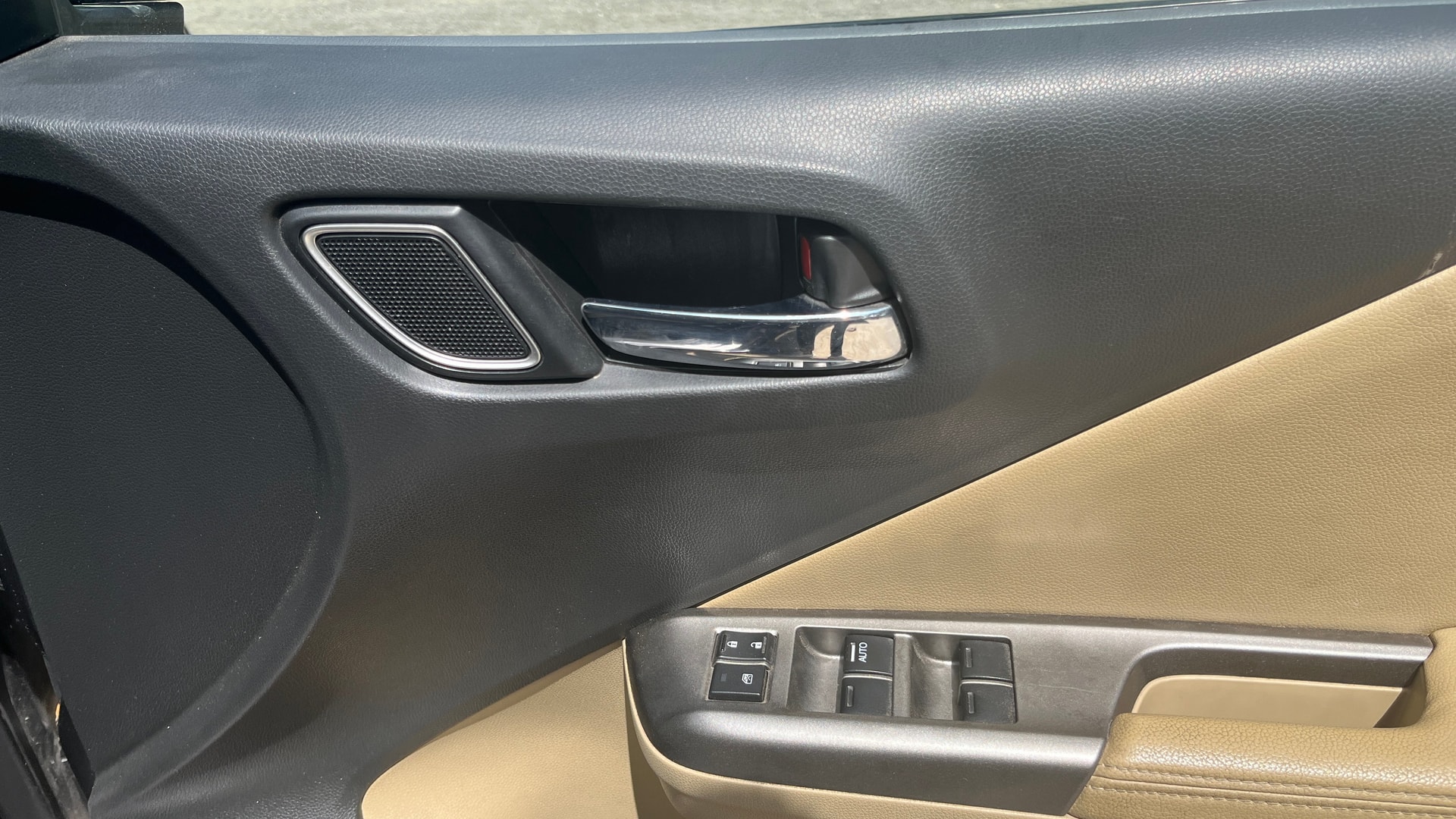View 2017 Honda City ZX MT Diesel Anniversary Edition Image 35 Used 2017 Honda City ZX MT Diesel Anniversary Edition Image 35