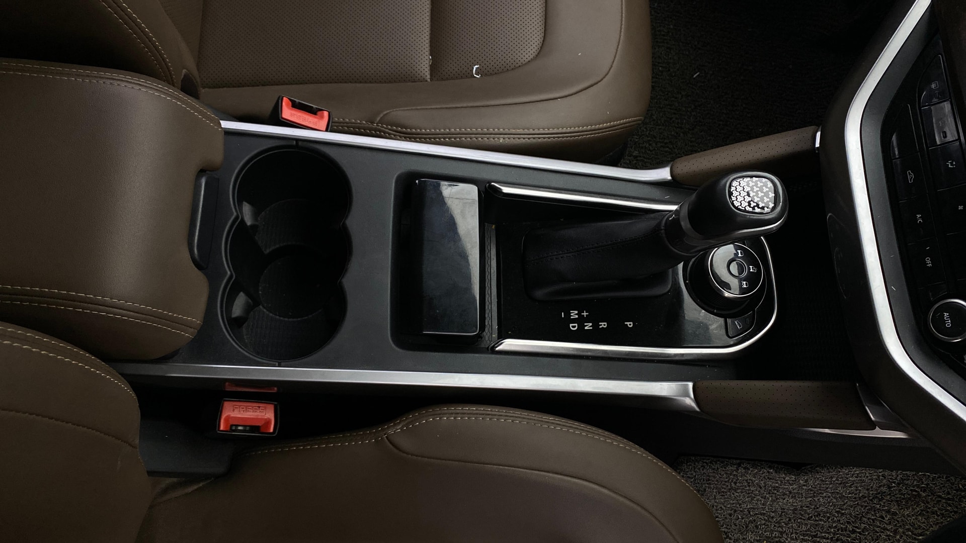 View 2022 Tata Harrier XE Image 43 Used 2022 Tata Harrier XE Image 43