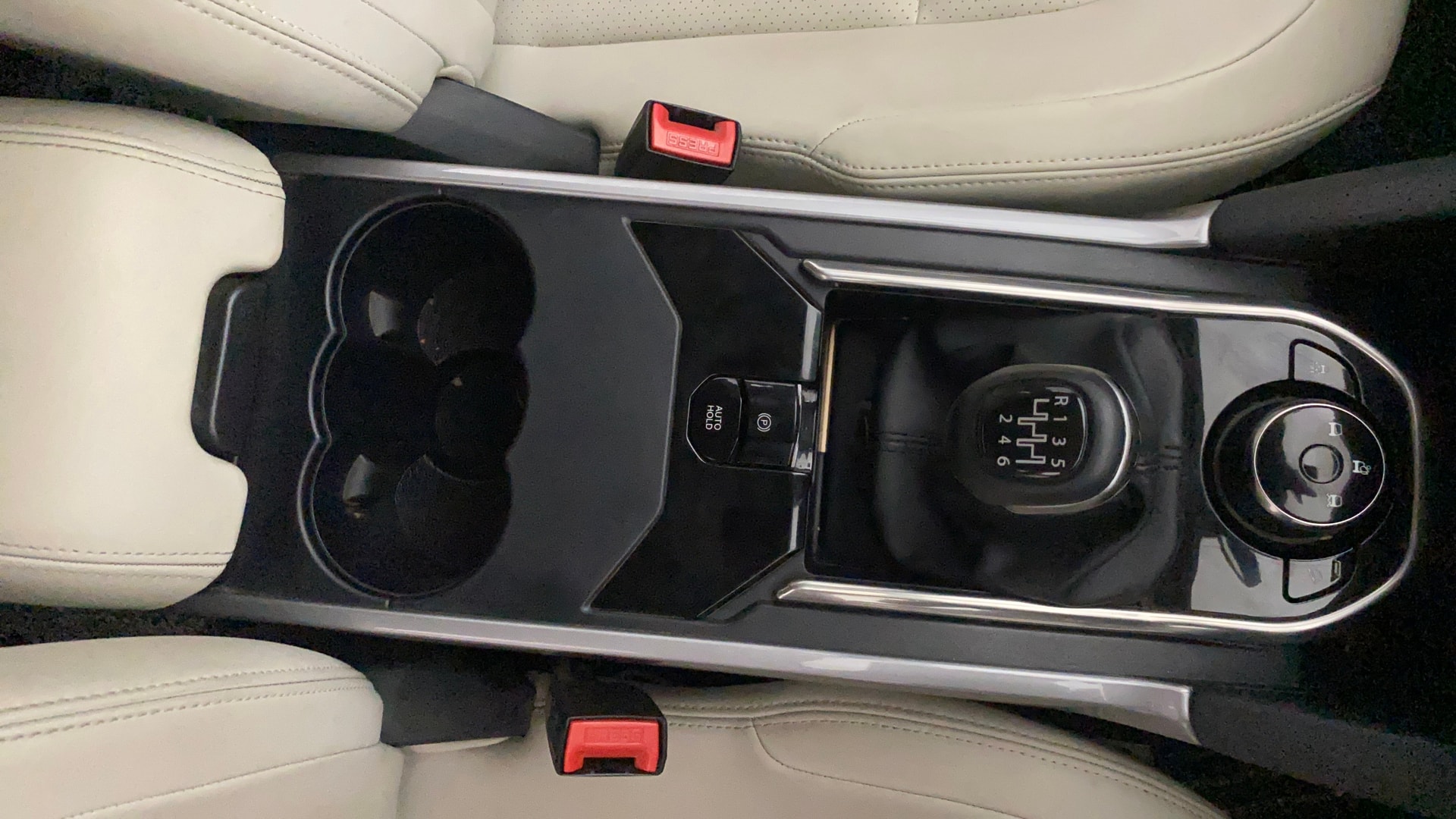 Used 2021 Tata Safari Used 2021 Tata Safari