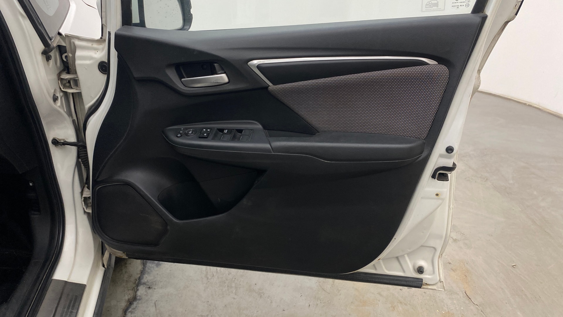 View 2019 Honda WR-V S MT Diesel Edge Edition Image 33 Used 2019 Honda WR-V S MT Diesel Edge Edition Image 33