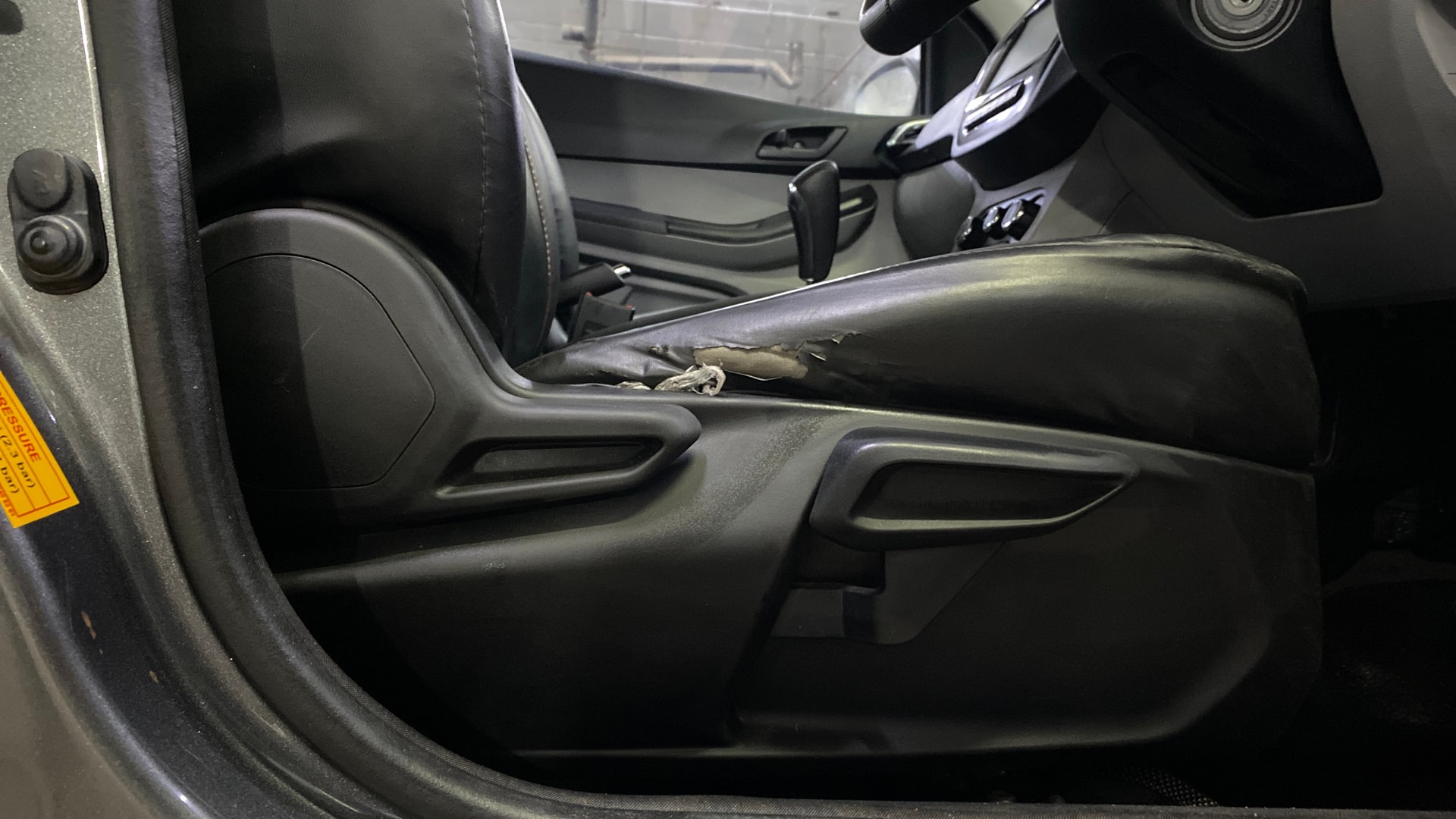 View 2021 Tata Tiago Revotorq XB Image 18 Used 2021 Tata Tiago Revotorq XB Image 18