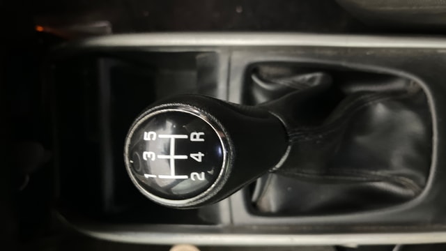 View Maruti Suzuki 1000 Image 39 Used Maruti Suzuki 1000 Image 39