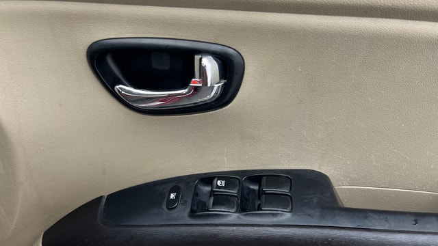View Hyundai i10 Image 32 Used Hyundai i10 Image 32